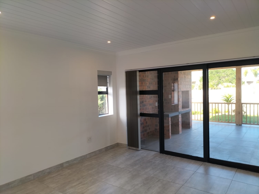 3 Bedroom Property for Sale in Stilbaai Wes Western Cape